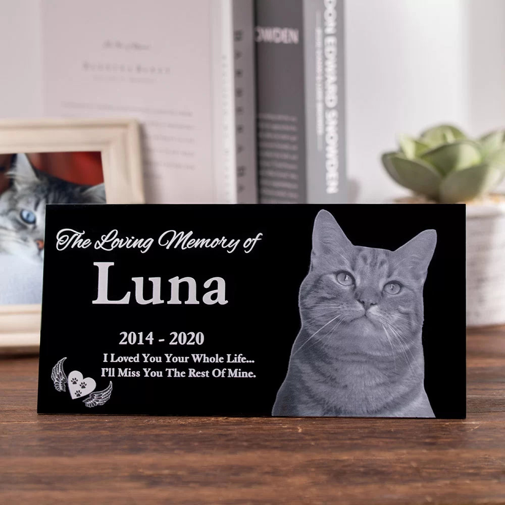 Personalized pet memorial headstones