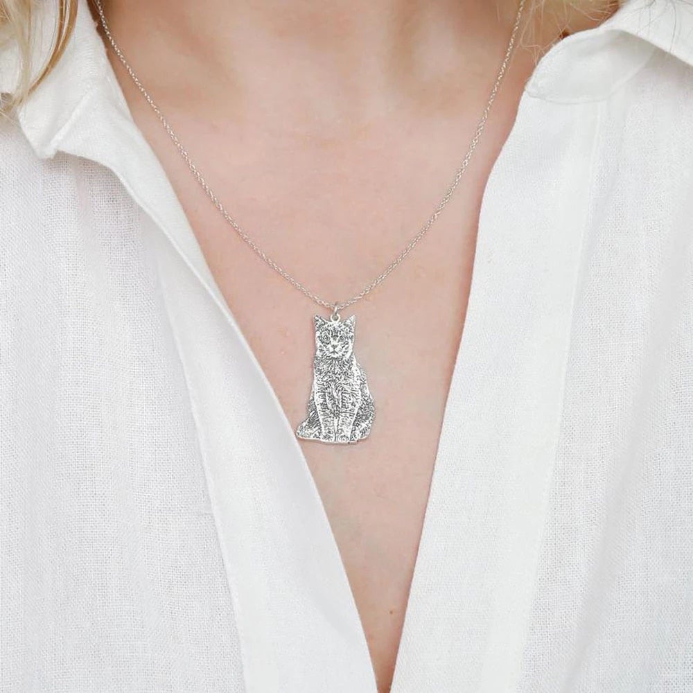 women wearing personalized cat photo 925 silver necklace