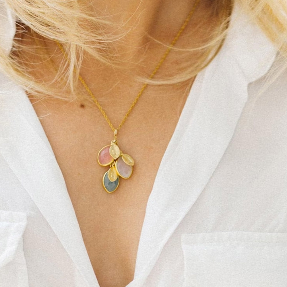 Personalized Family Symbol Leaves Birthstone with Engraved Name Necklace